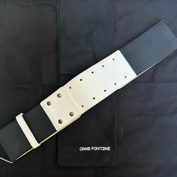Anne Fontaine Statement Belt - Picture 7 of 14